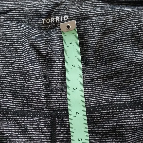 Torrid Active Leggings Size 3 - Picture 6 of 7